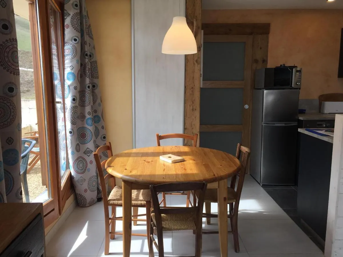 Apartment Appartement Rez De Jardin Avec Terrasse La Plagne